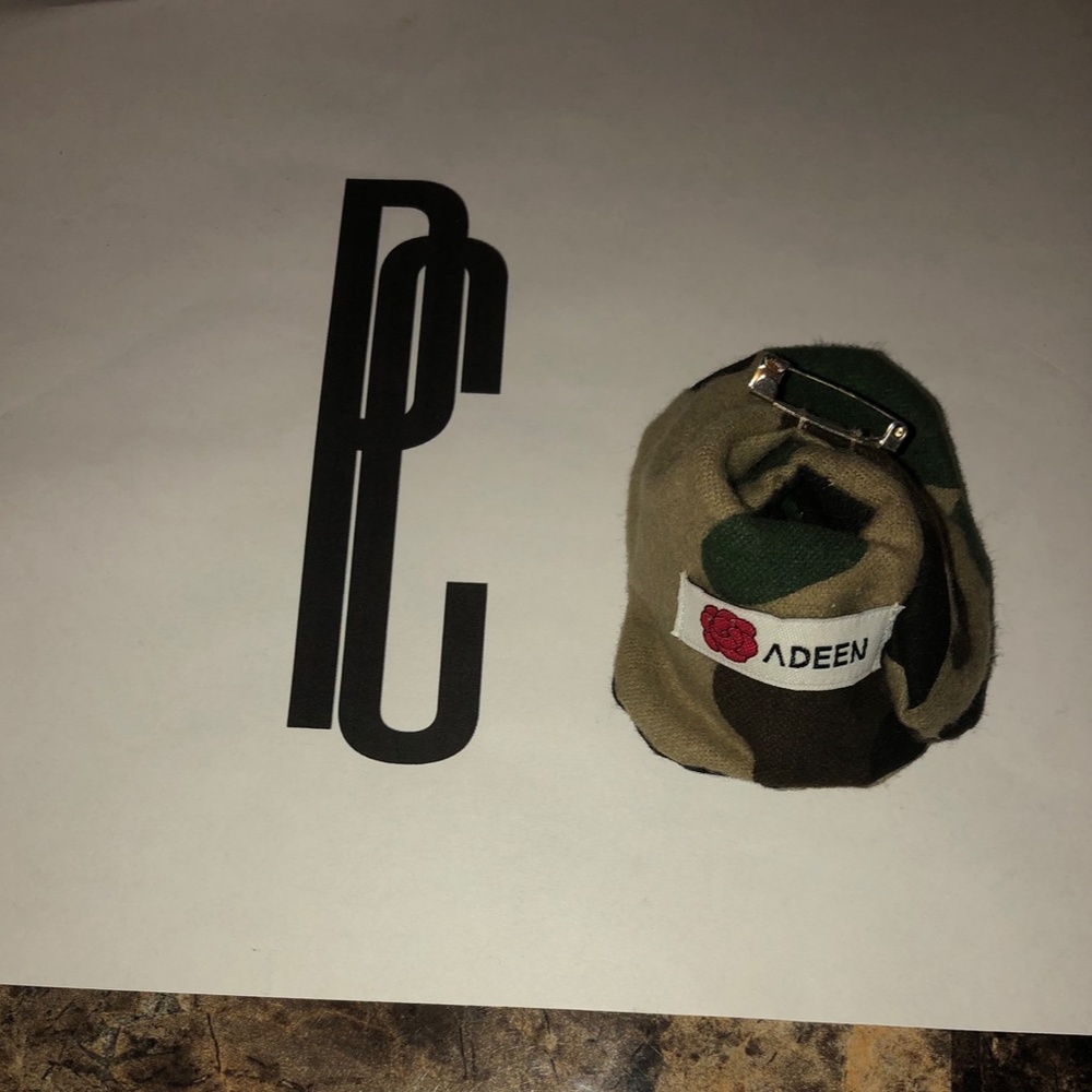 ADEEN NYC Camouflage Flower Pin - Picture 3 of 4